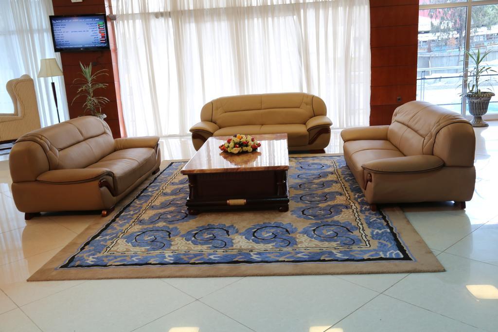 Afarensis International Hotel Addis Ababa Exterior photo