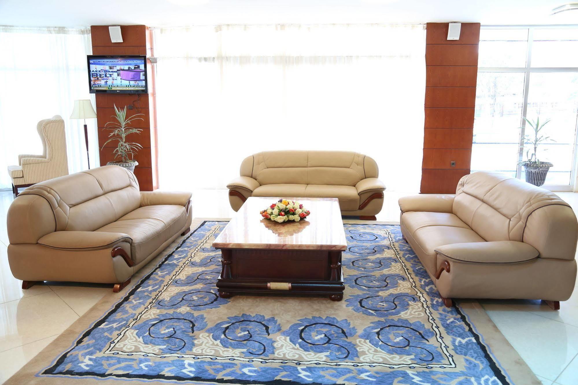 Afarensis International Hotel Addis Ababa Exterior photo