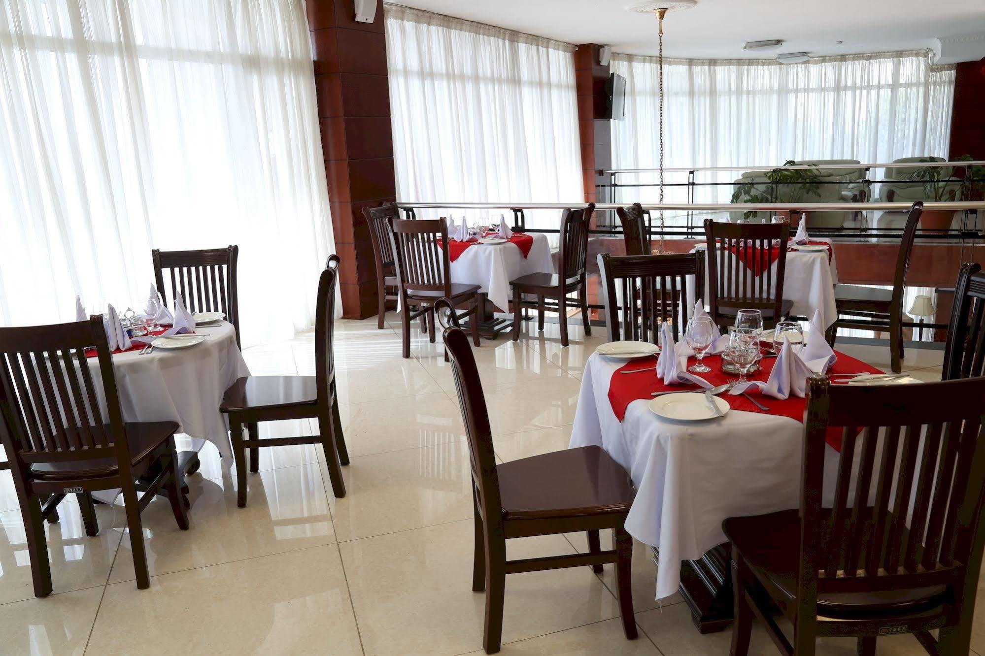 Afarensis International Hotel Addis Ababa Exterior photo